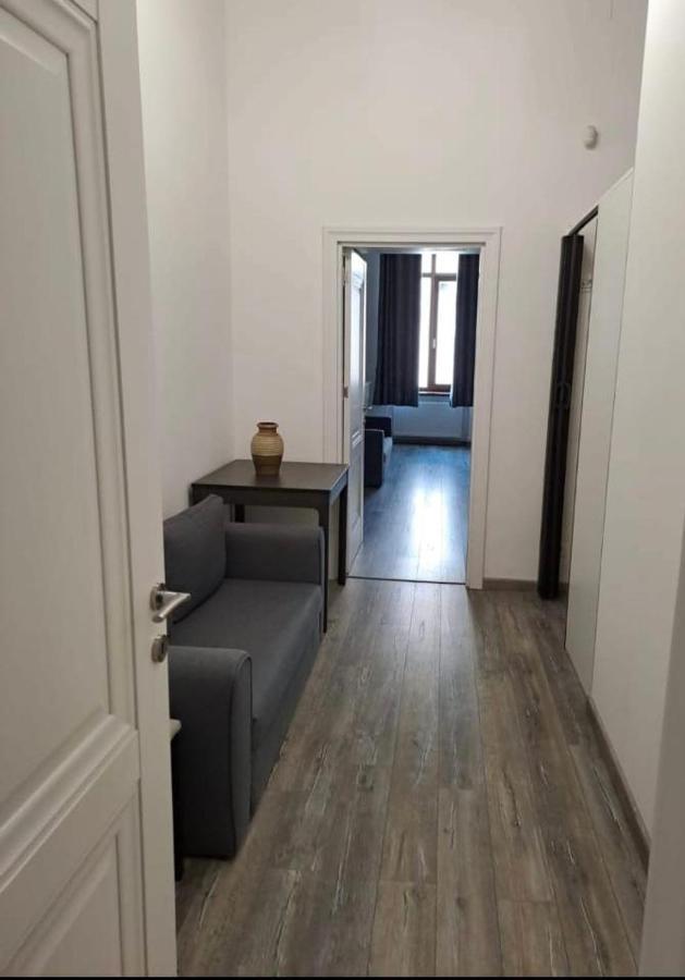 Bistro Centru Vechi Craiova Hotell Exteriör bild